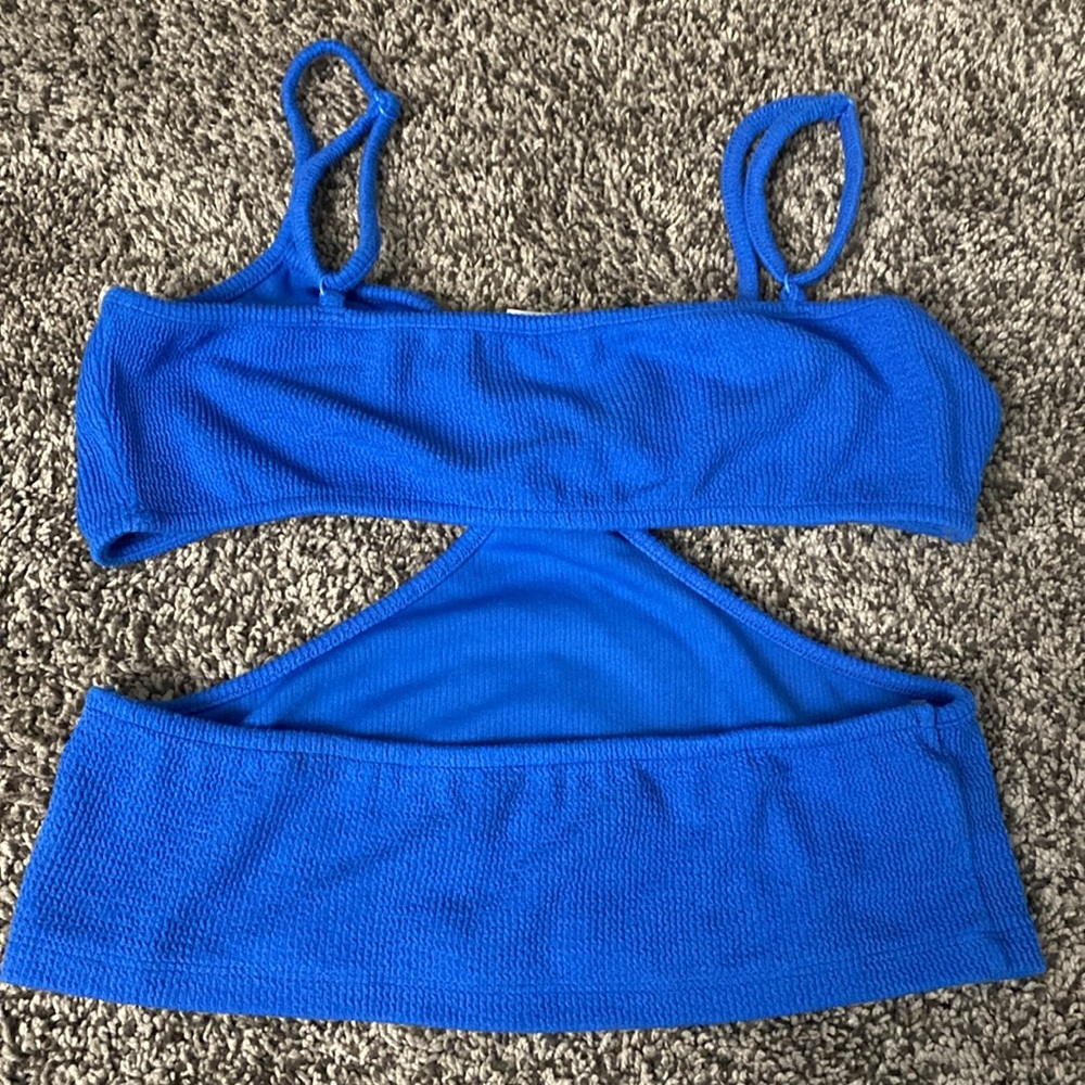 Two H&M body wrap tops - Picture 2 of 9